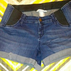 Size 4 maternity shorts